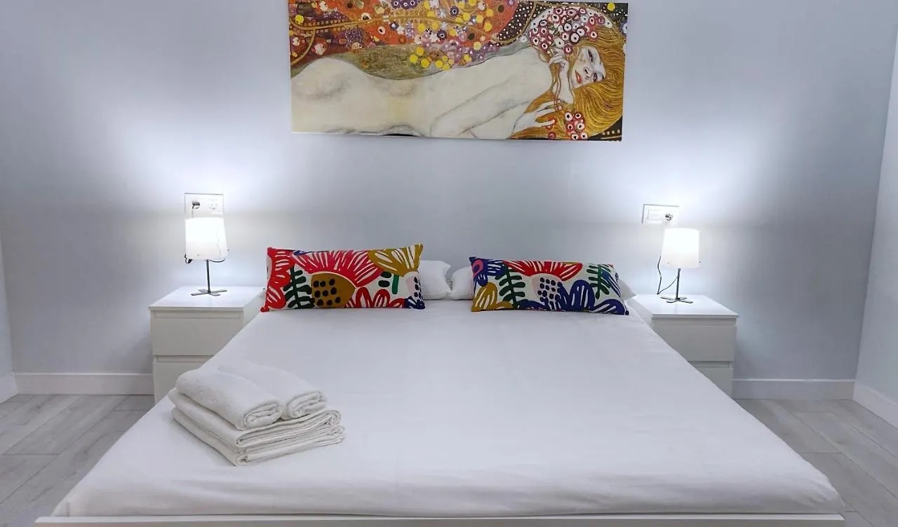 Vt Flat Reformado Con Escritorio De Trabajo Y Wifi location